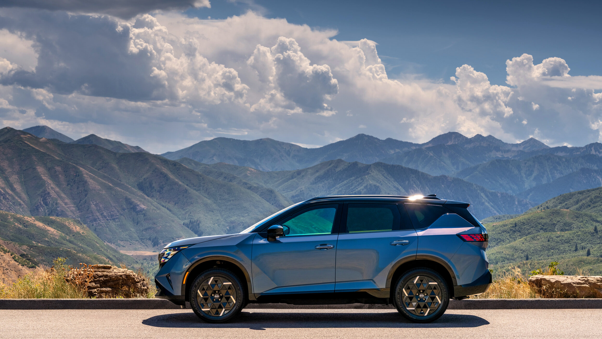 Photo of the 2027 Nissan Rogue Hybrid.