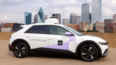 Uber, Waymo and Tesla Speed Toward Driverless Future