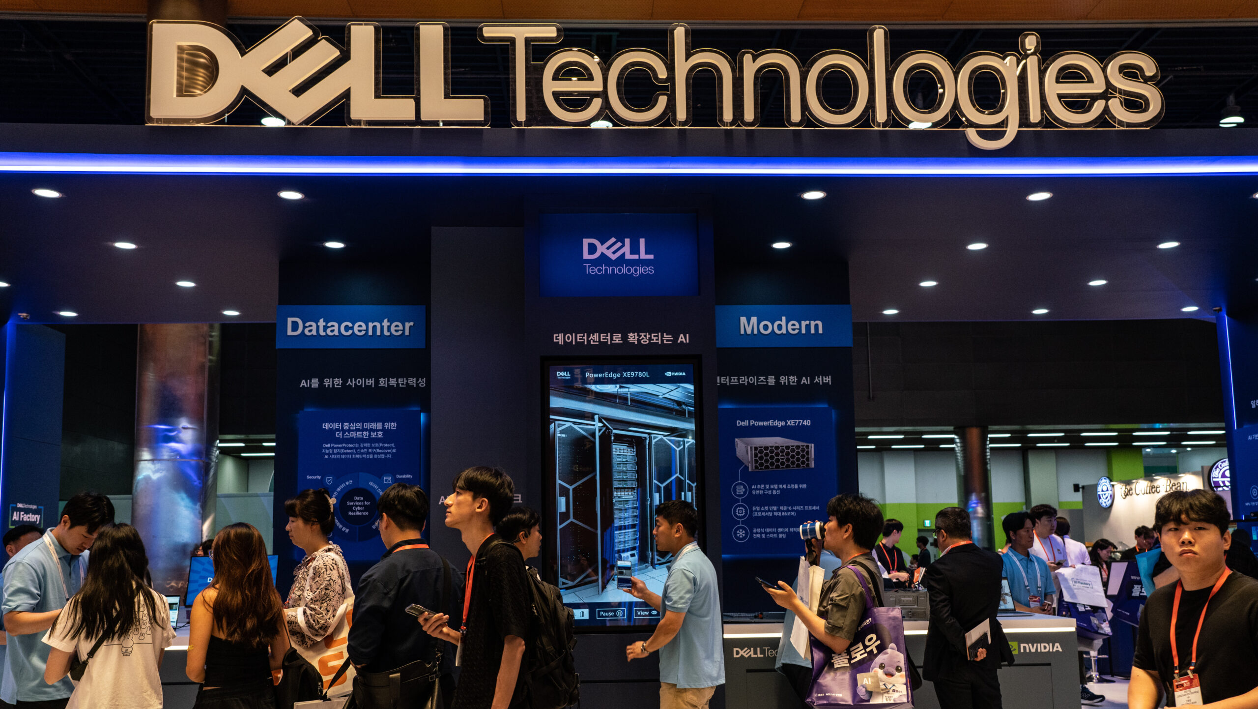 The Dell Technologies booth seen during the 15th Smart Tech Korea (STK 2026) exhibition.