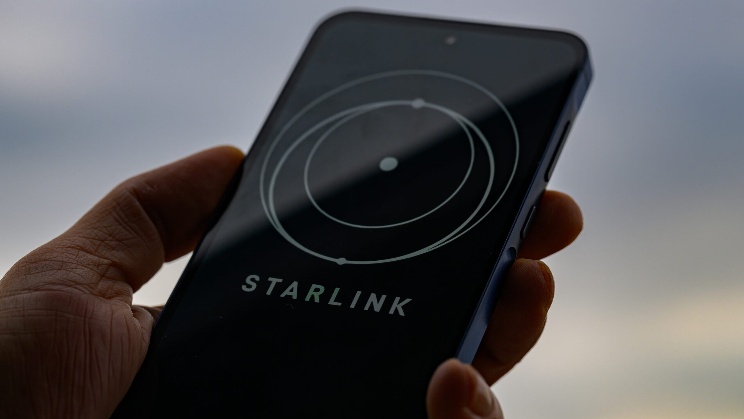 Big Telcos Are a Distant Galaxy for SpaceX