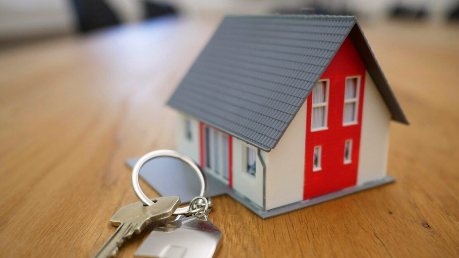 Investors Move Out of Mortgage-Backed Funds Amid Rate Volatility
